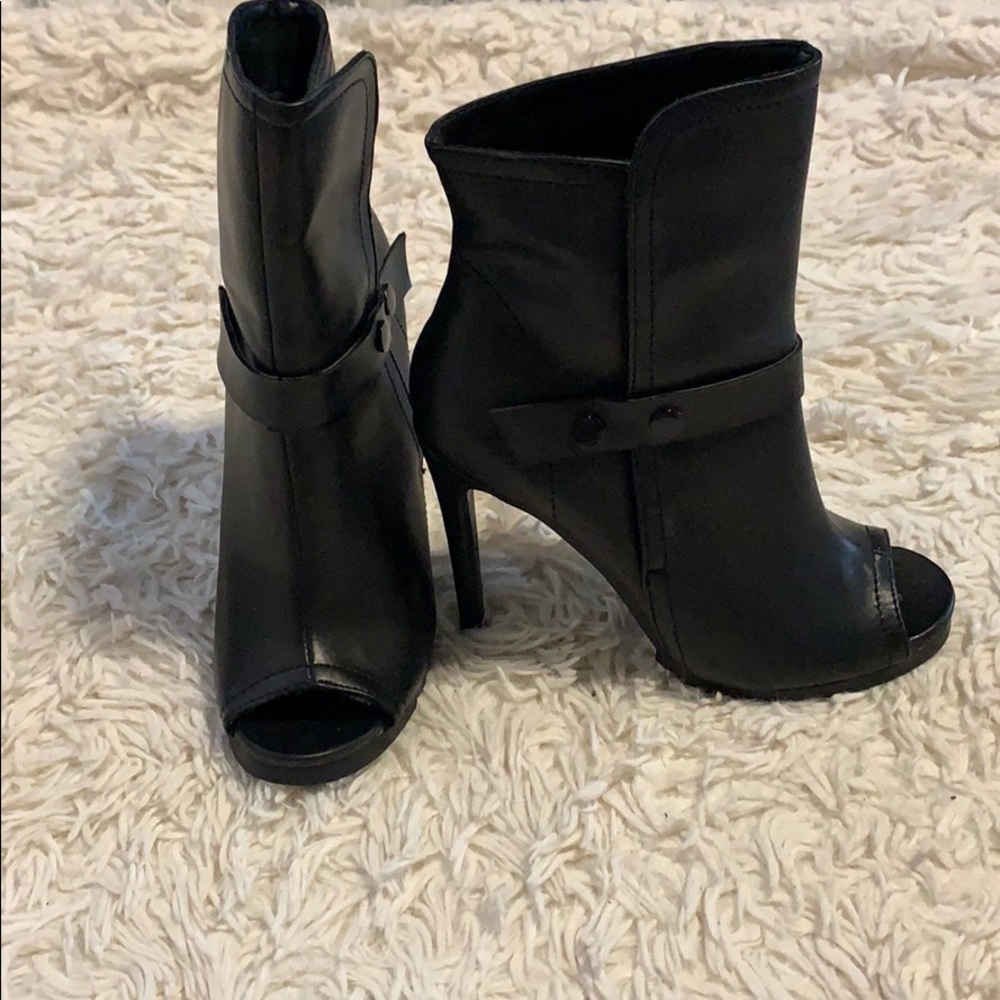 Women Laundry list heel boot sandals - Picture 3 of 3